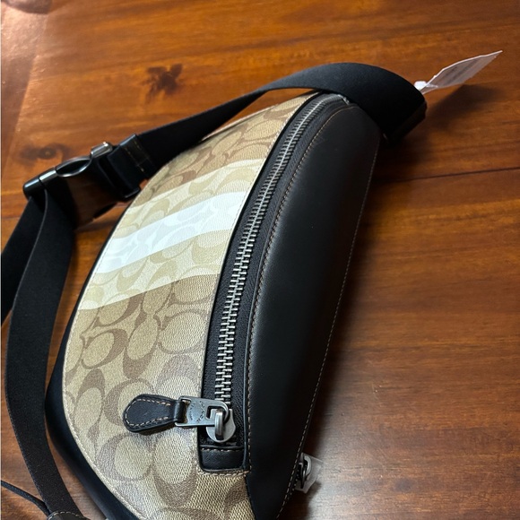 Coach CQ038 Warren Belt Bag Blocked Signature Canvas With Varsity Stripe - Picture 9 of 10